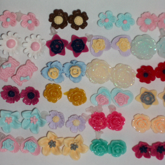 36 Pair Assorted Flower Post Earrings NEW - Picture 3 of 8